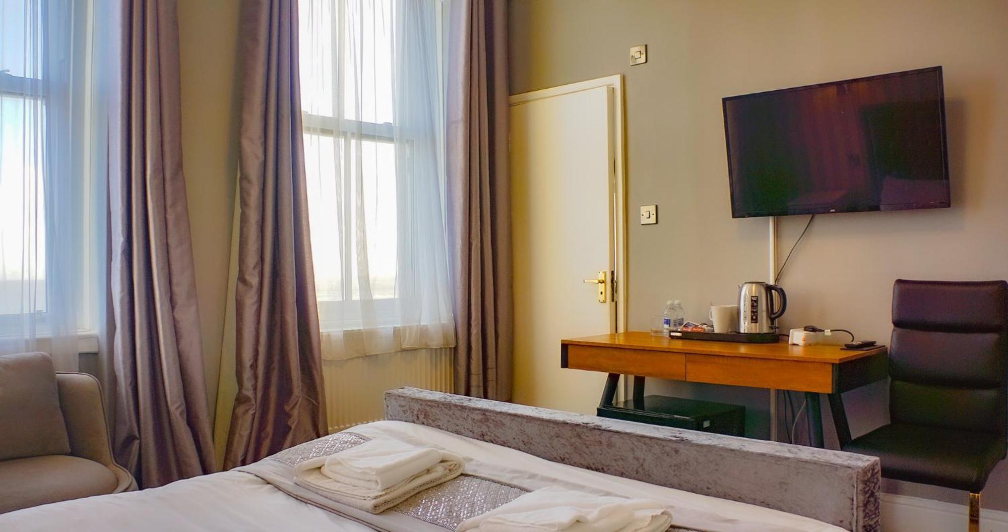 The Pier Hotel อีสต์บอร์น ภายนอก รูปภาพ